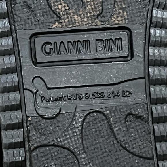 Gianni Bini Faux Fur Size US 9 slippers house shoes fuzzy plaid buffalo plaid - Picture 8 of 8